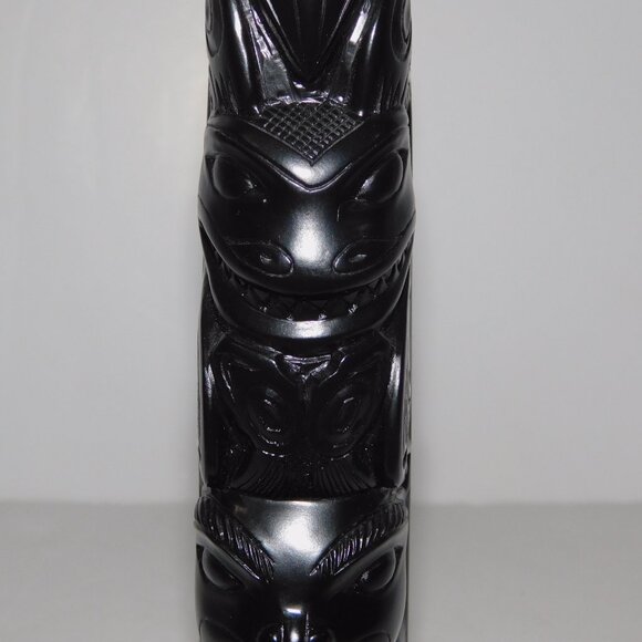 BOMA Raven Queen Bear Beaver 6.5" Black Resin Totem Pole Native Haida Artwork - Picture 3 of 12